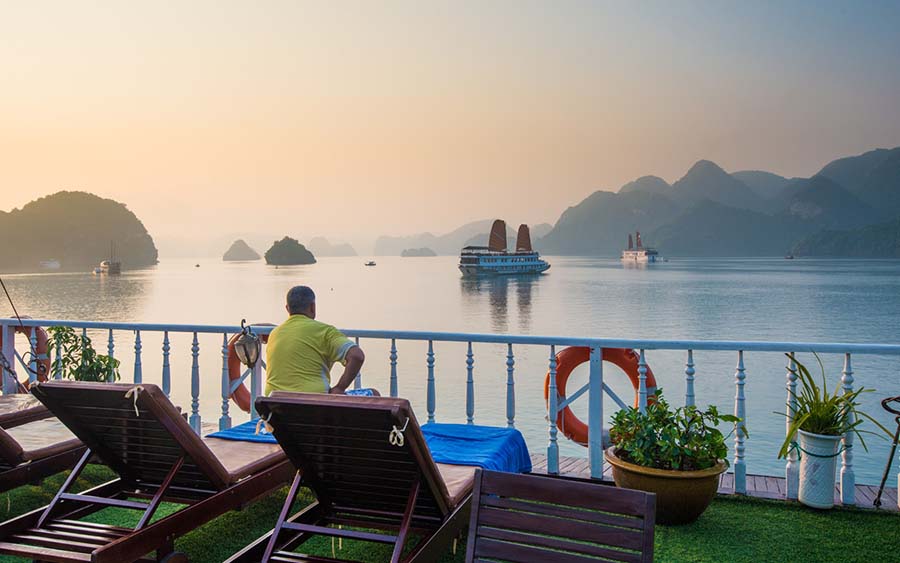 trip to Vietnam And Cambodia - halng bay cruise sunset